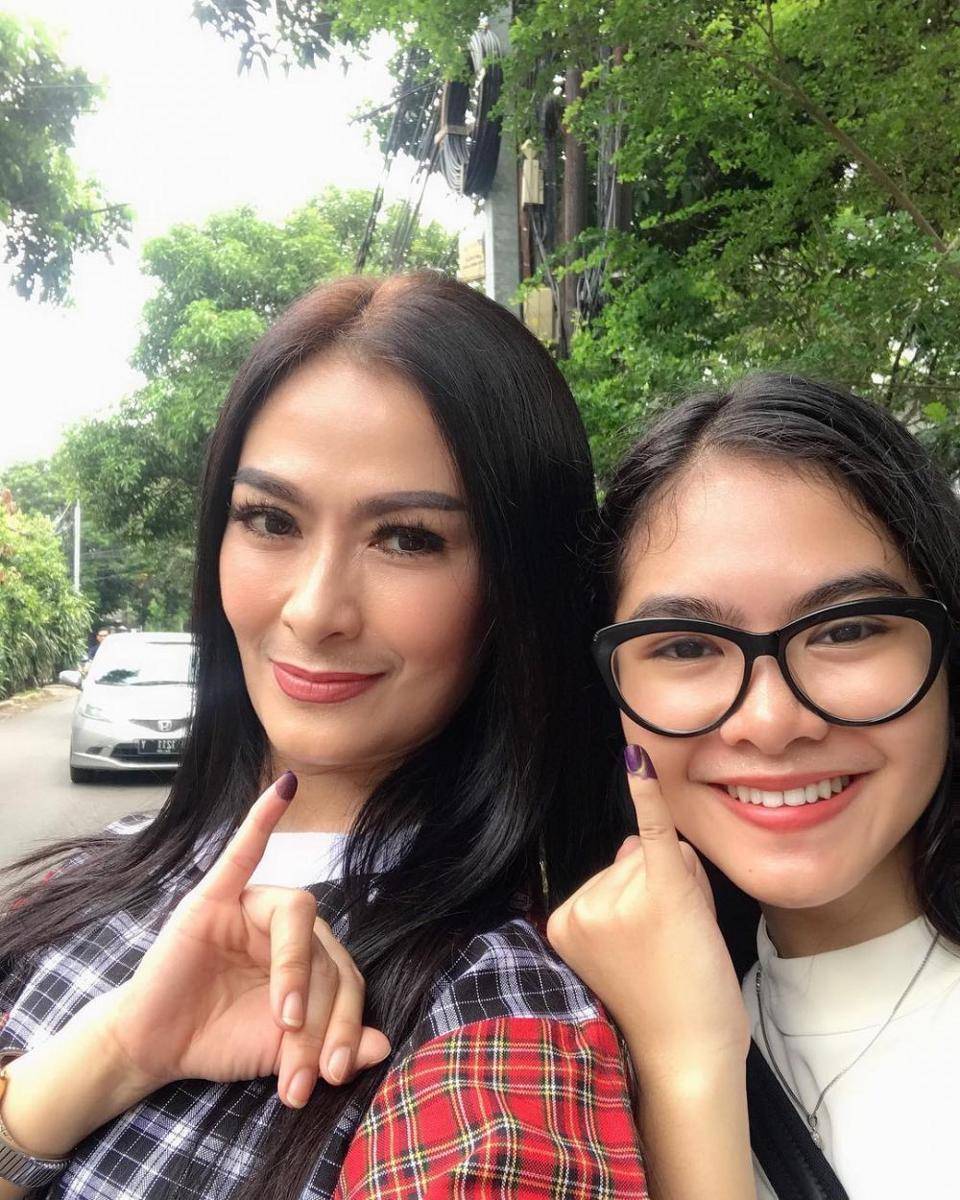 instagram.com/isdadahlia