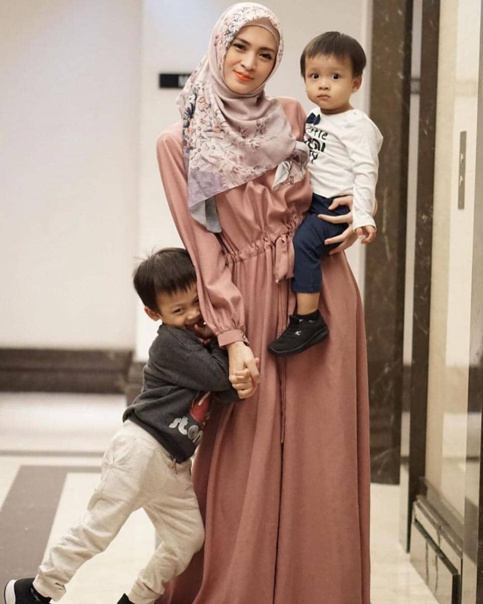 instagram.com/donitabhubiy