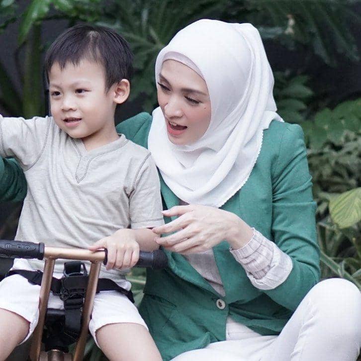 instagram.com/donitabhubiy