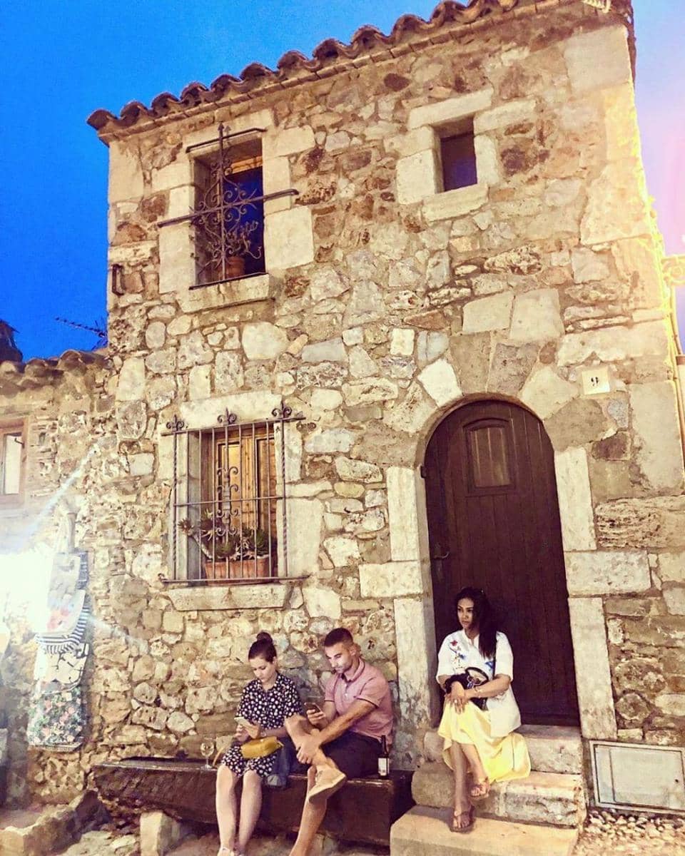 Instagram.com/bellasaphiraofficial