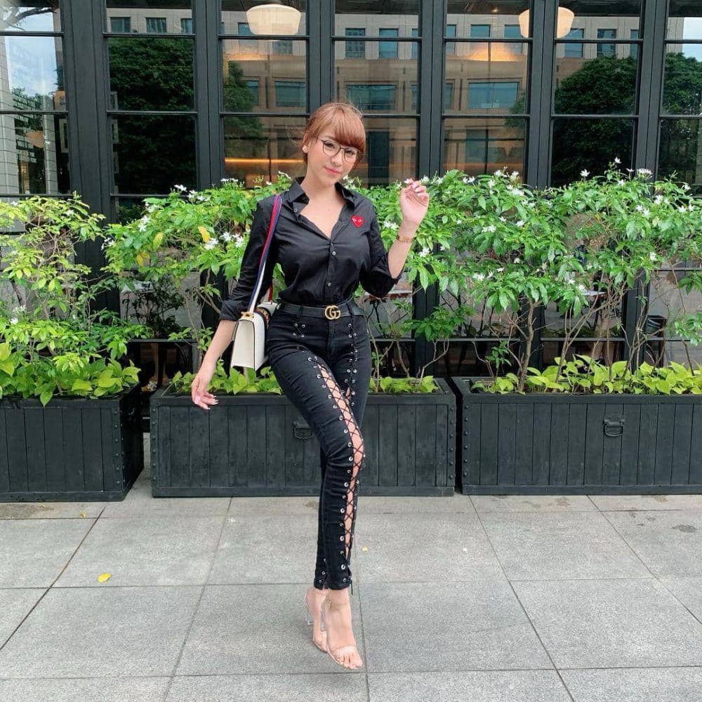 Instagram.com/elizabethangelalorenza