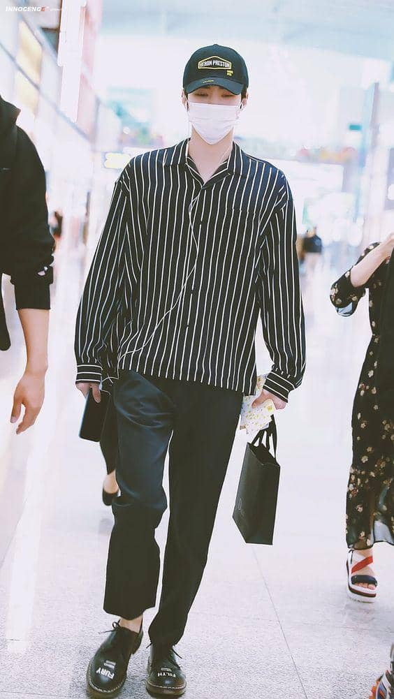 twitter.com/here4sehun