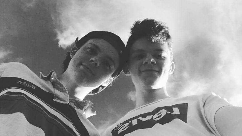 instagram.com/samholland1999