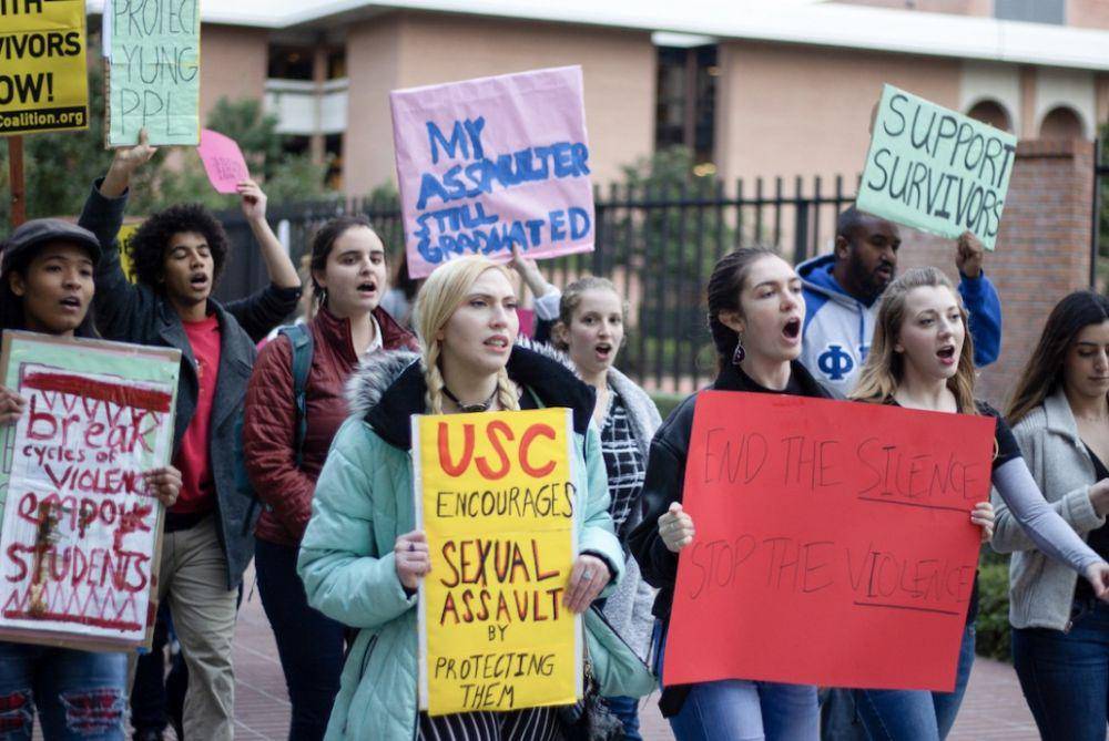 dailytrojan.com