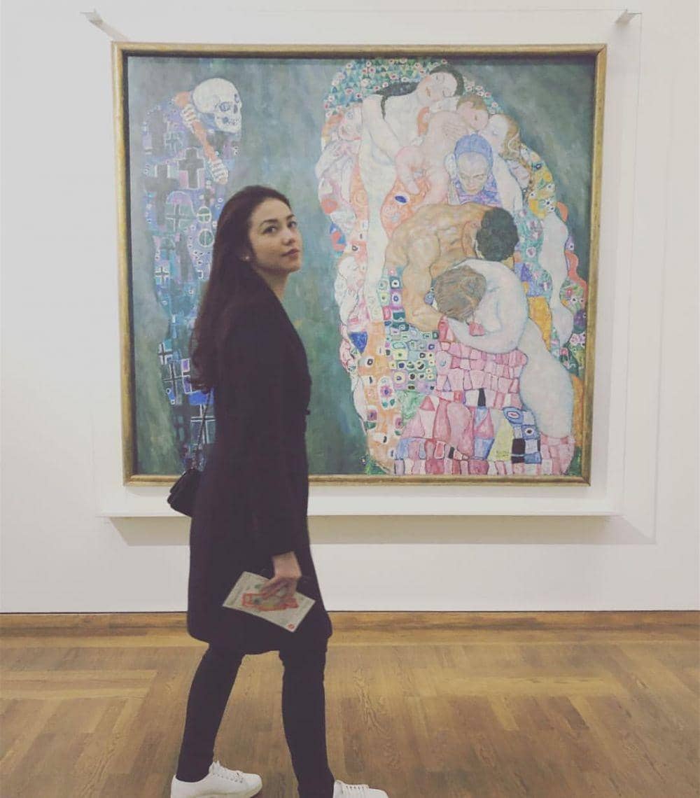 instagram.com/vaelovexia