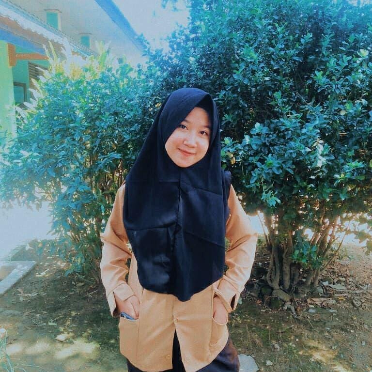 Instagram.com/arindiputry_