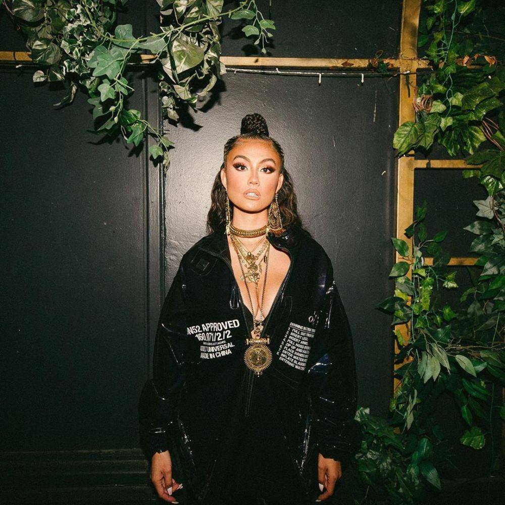 instagram.com/agnezmo