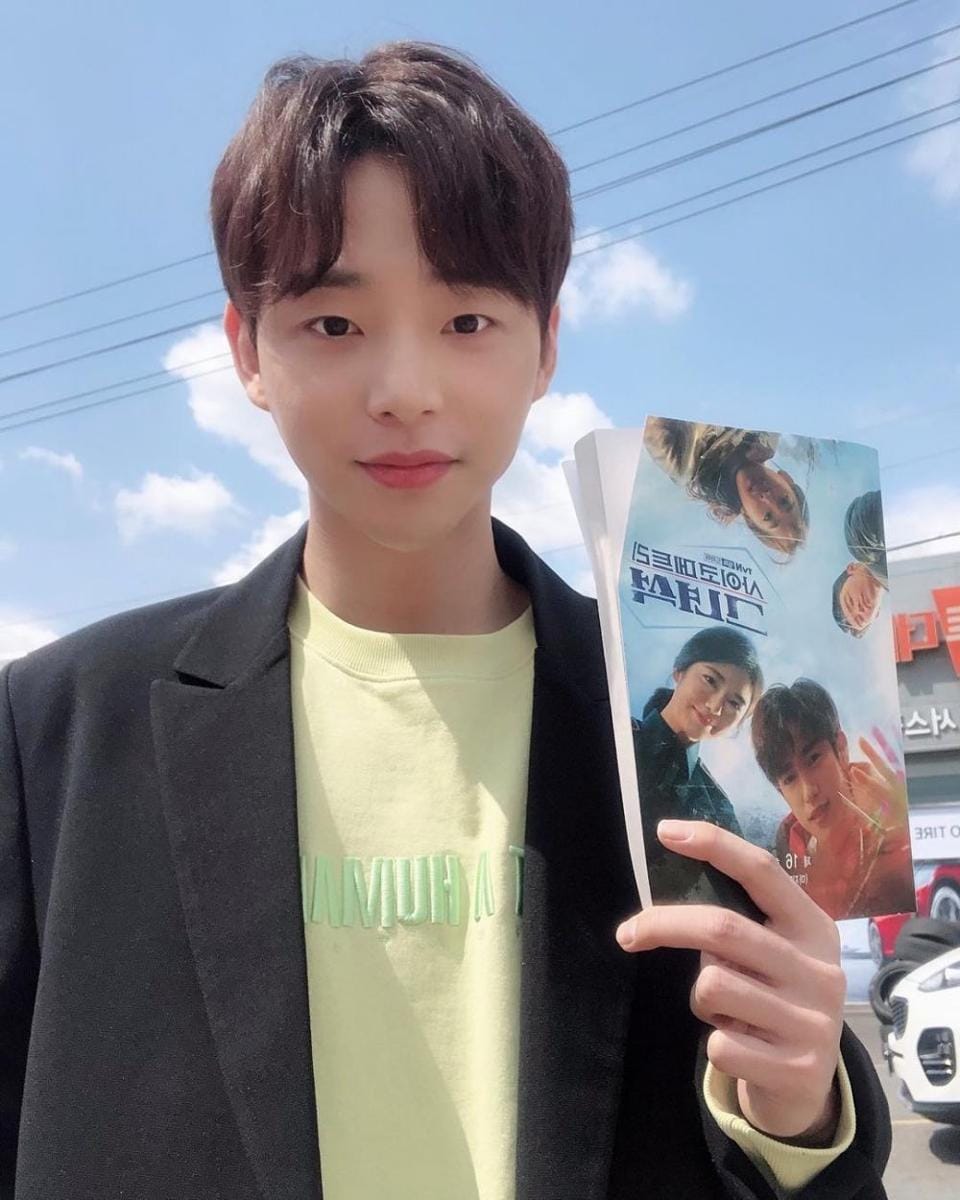 Instagram.com/ro_0116