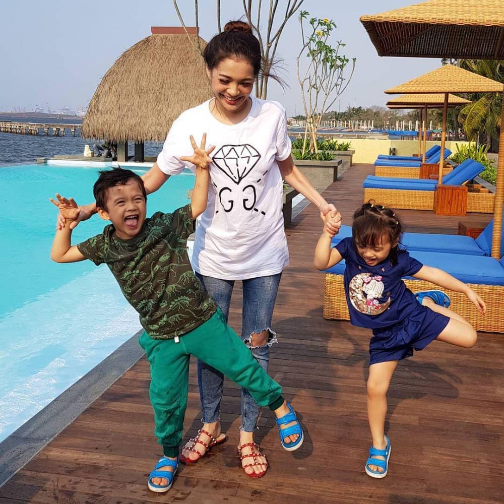 Instagram/mayaseptha7