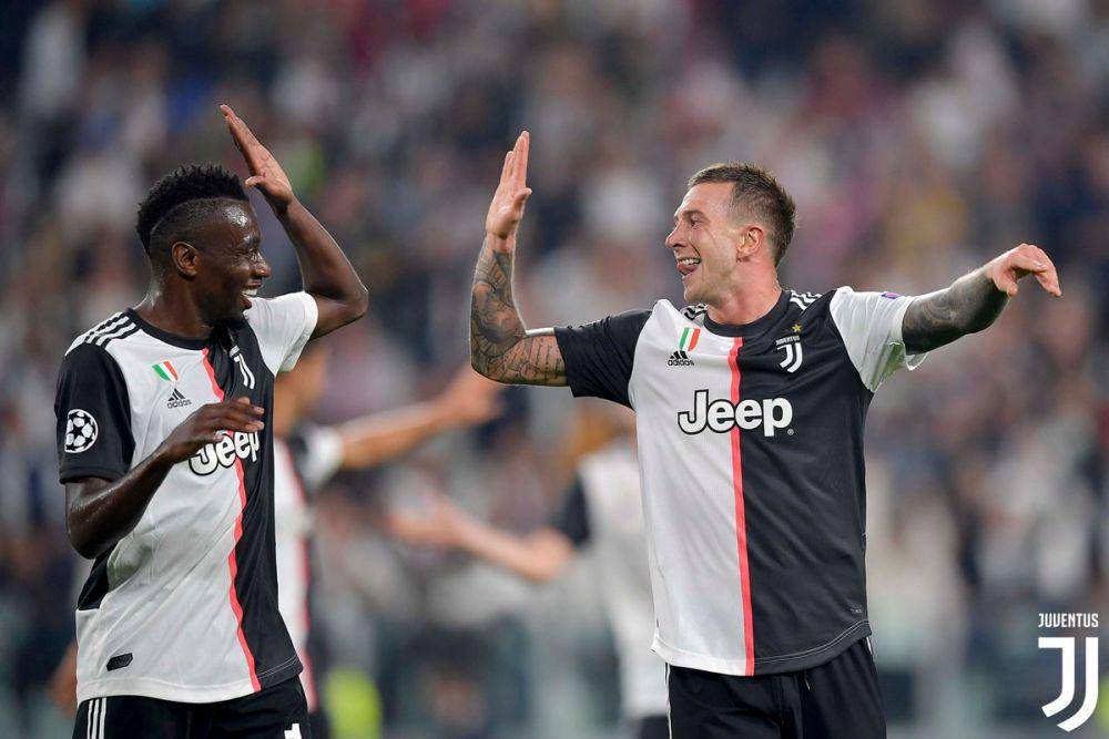 twitter.com/juventusfcen