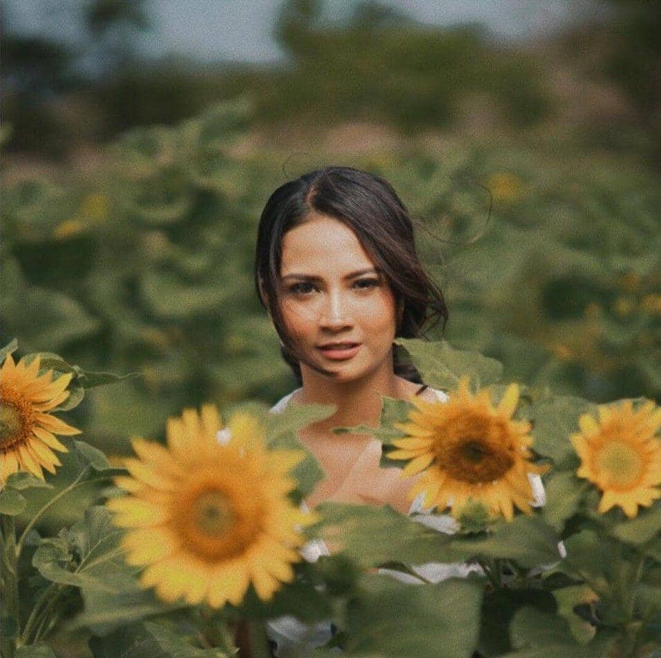 instagram.com/vanessaangelofficial