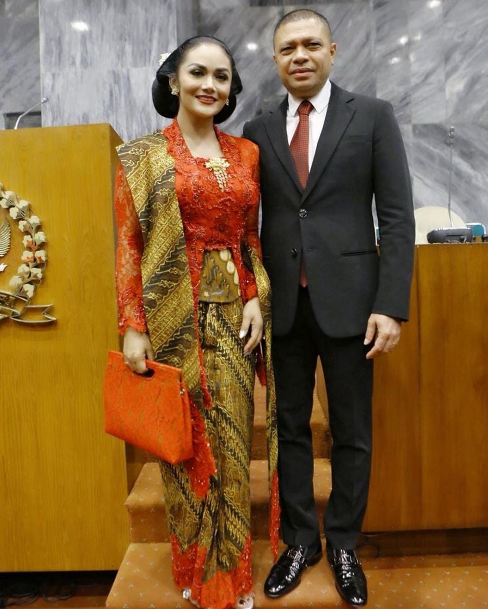 instagram.com/krisdayantilemos