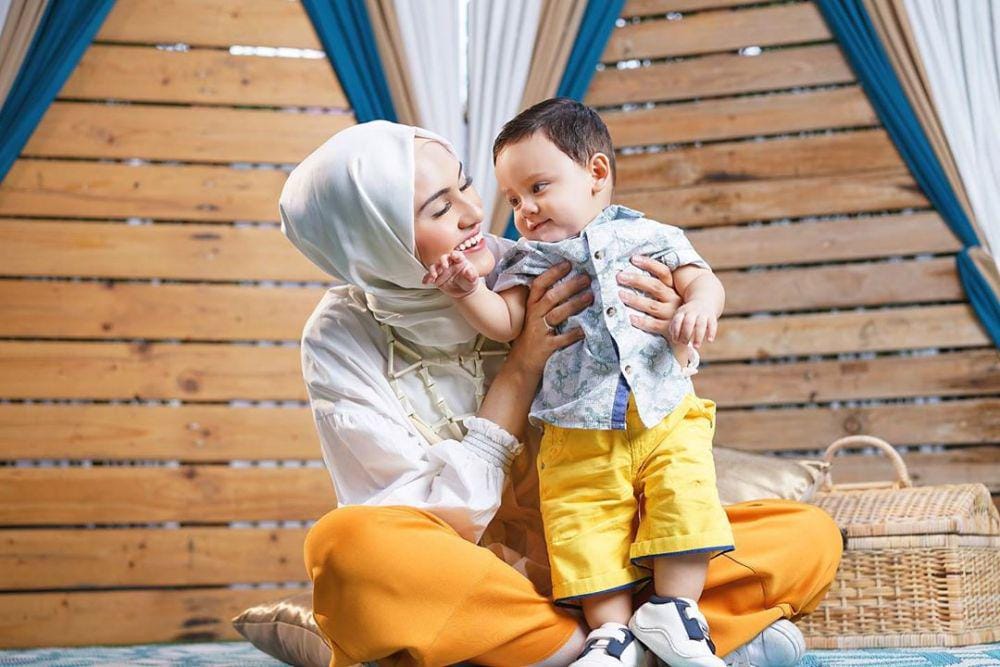 instagram.com/zeezeeshahab