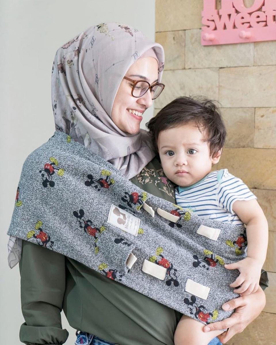 Instagram.com/zeezeeshahab