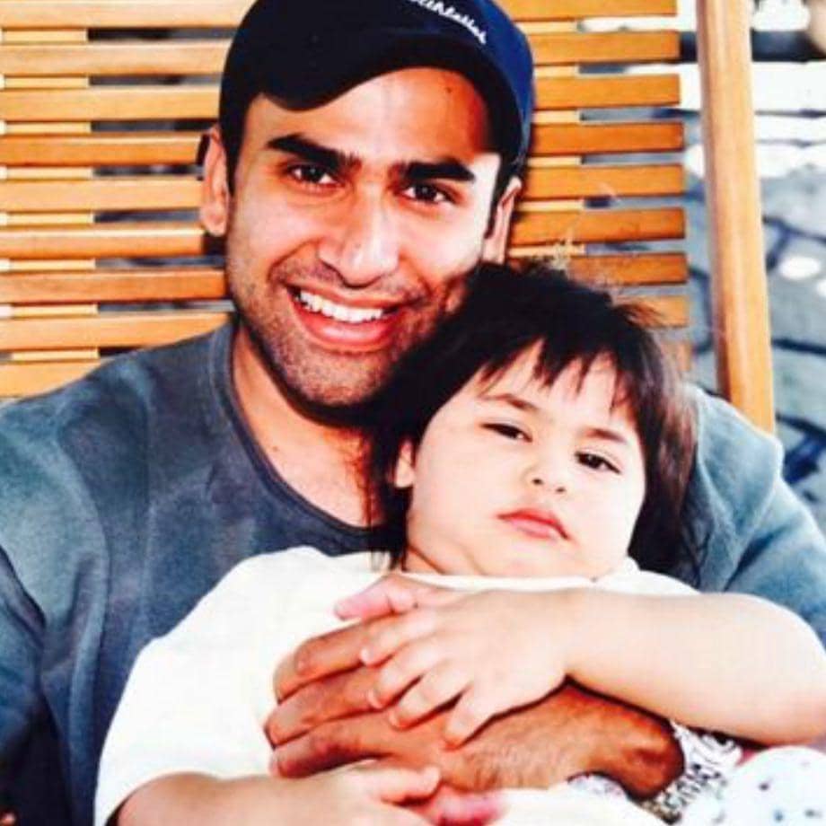 instagram.com/Valarie Thomas