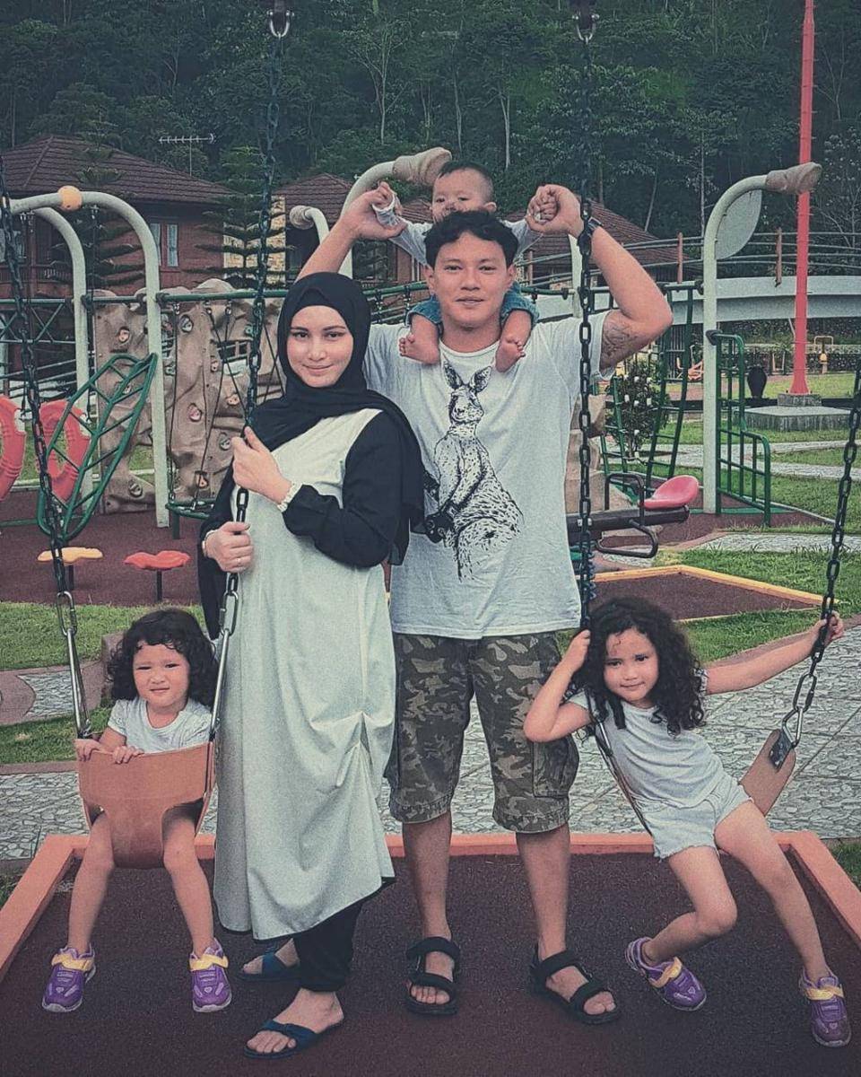 Instagram.com/kikiazhari.hf