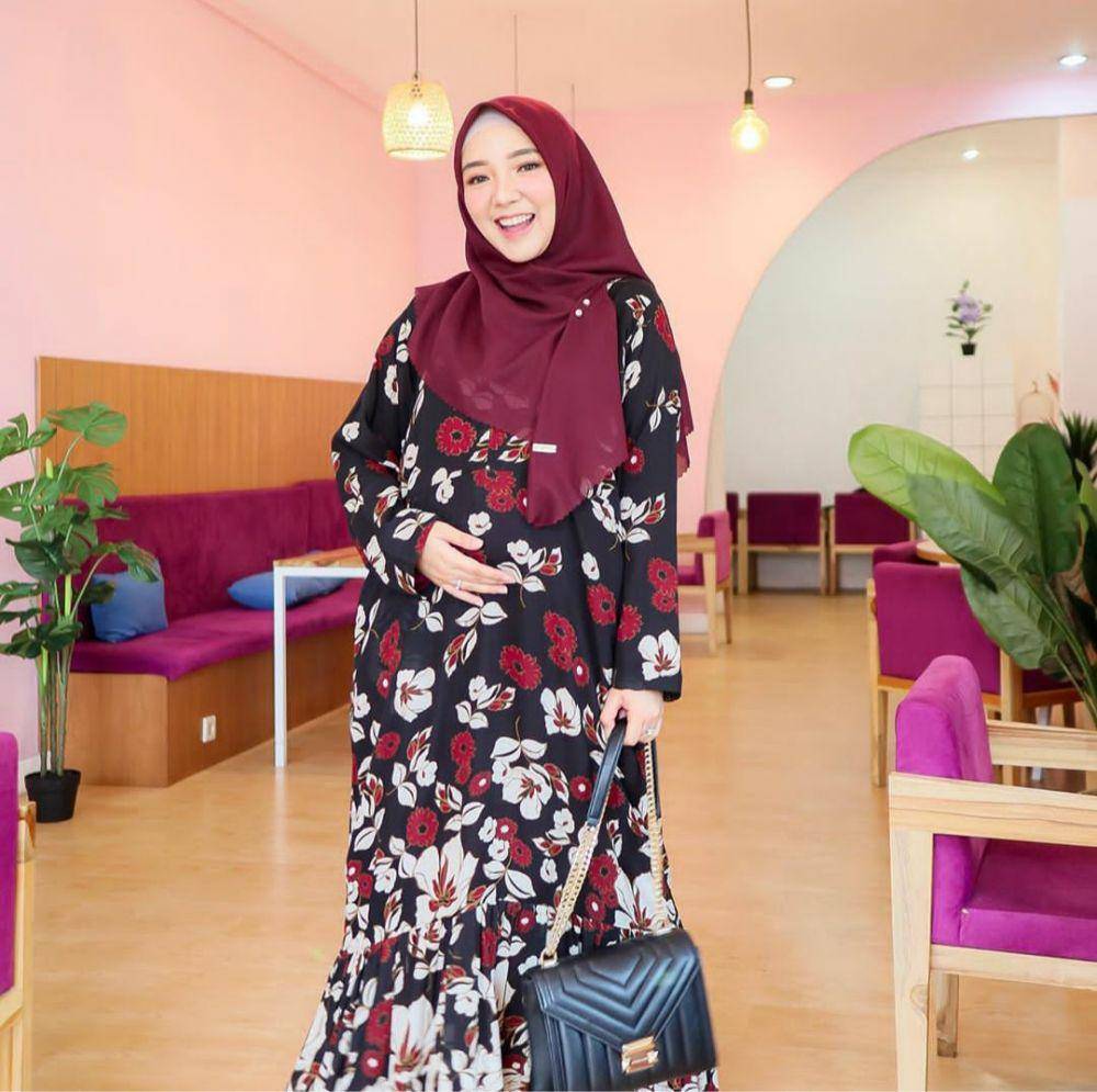 instragam.com/ayuindriati