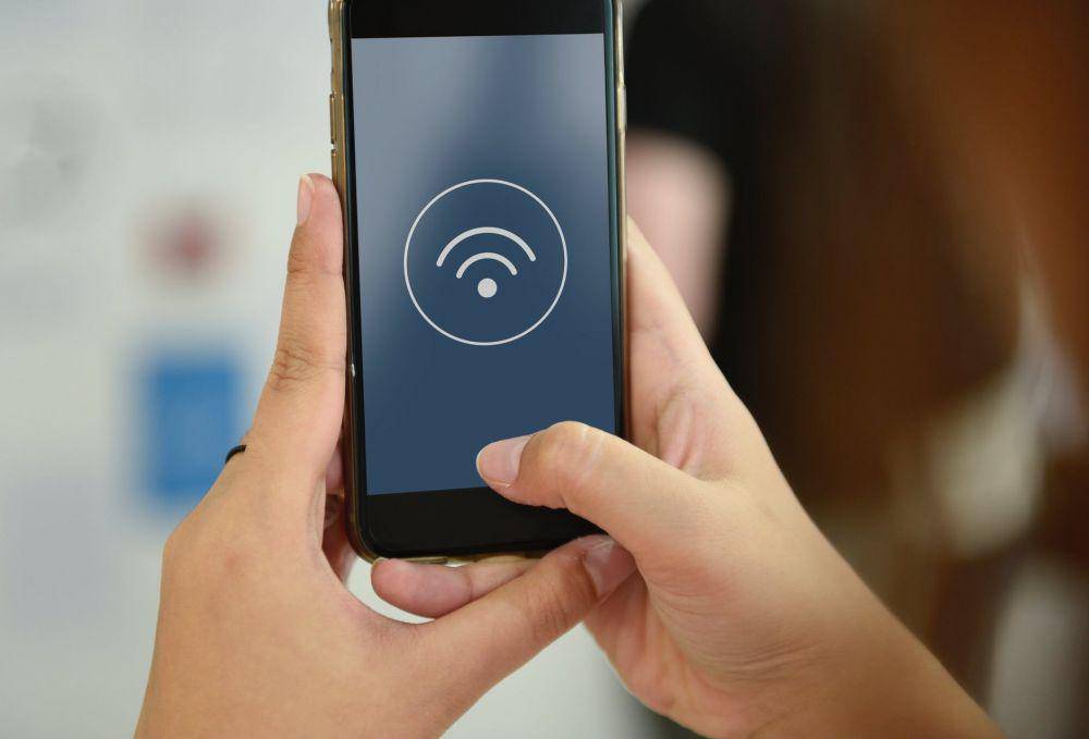 Ilustrasi Wi-Fi. pexels.com/@rawpixel