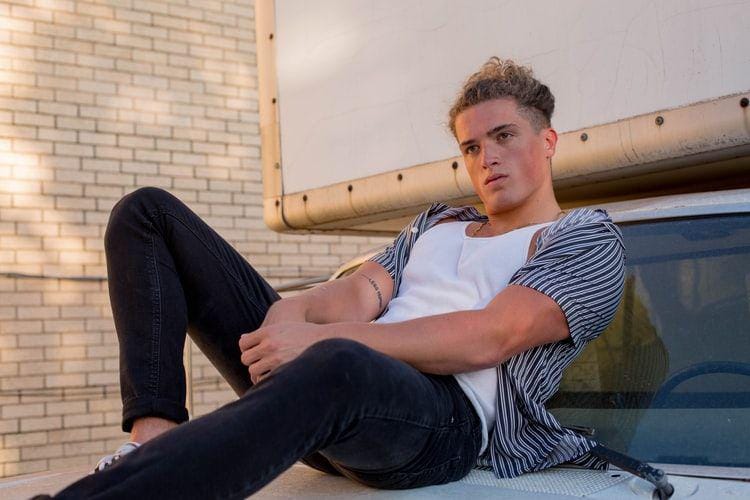 unsplash/Parker Whitson