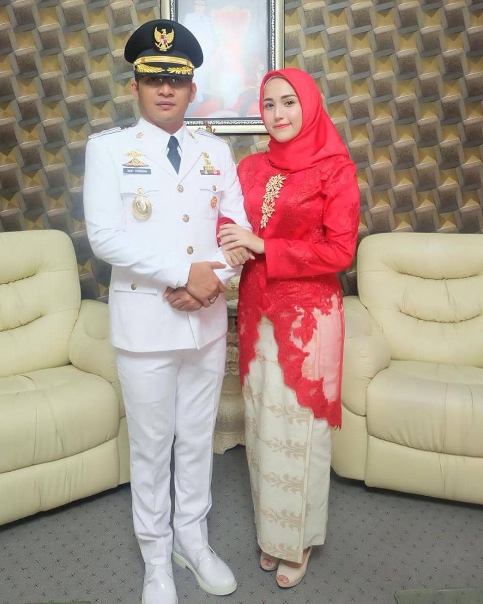 instagram.com/adeliapasha