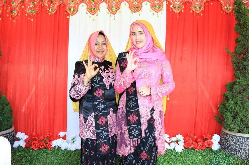 instagram.com/adeliapasha