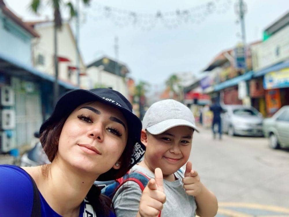 instagram.com/thalitalatief