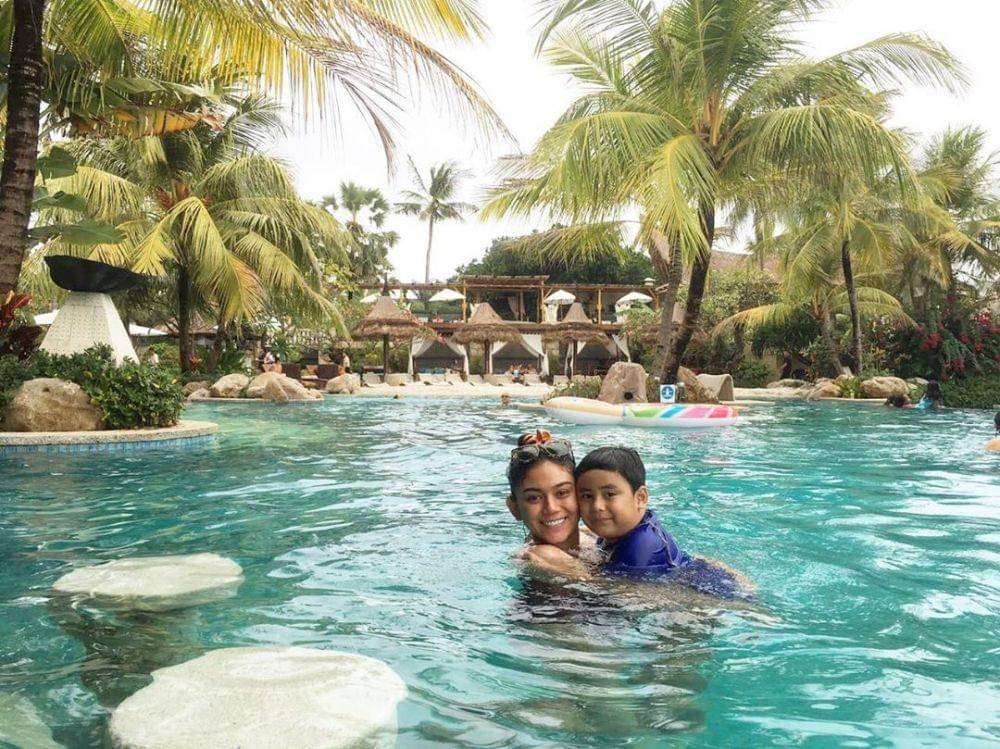 instagram.com/thalitalatief