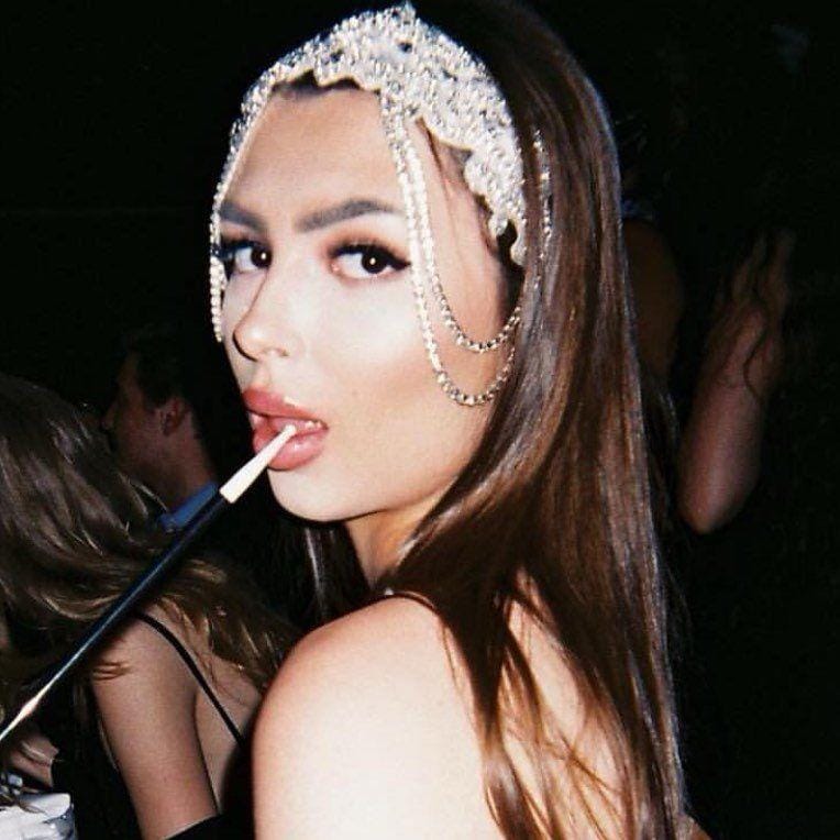 instagram.com/olivia.hazell