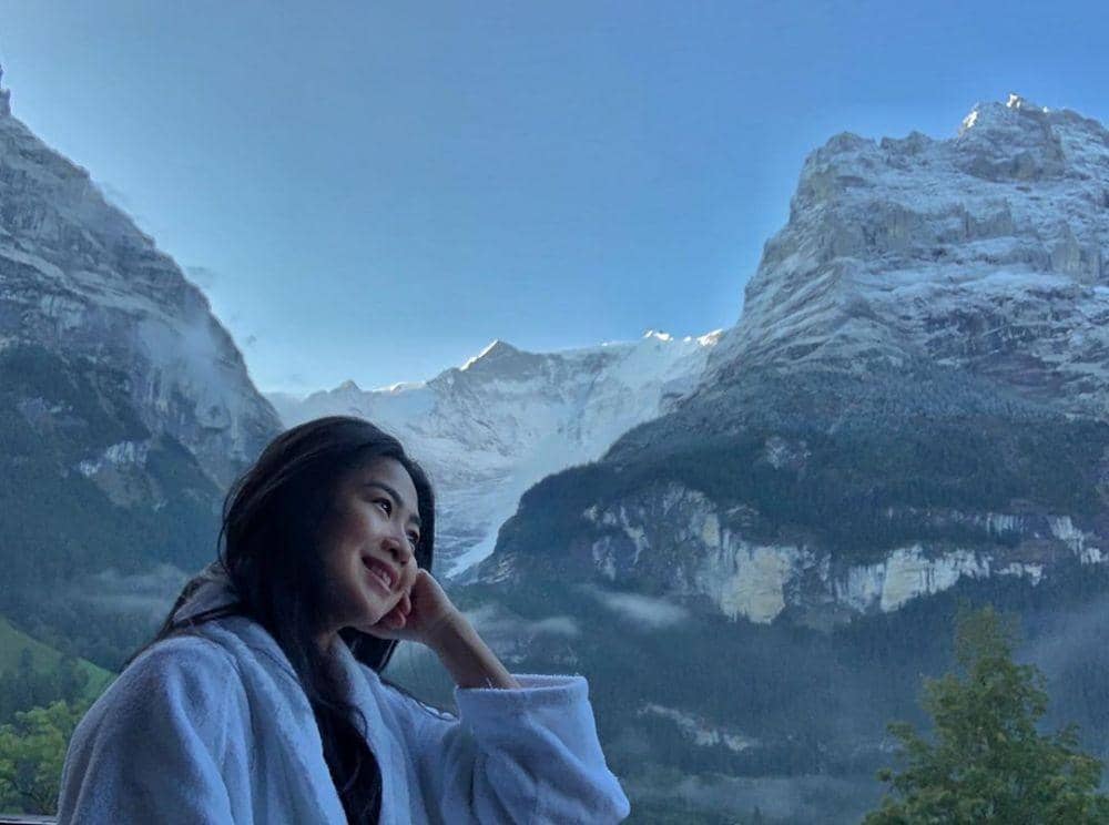 instagram.com/fenirose