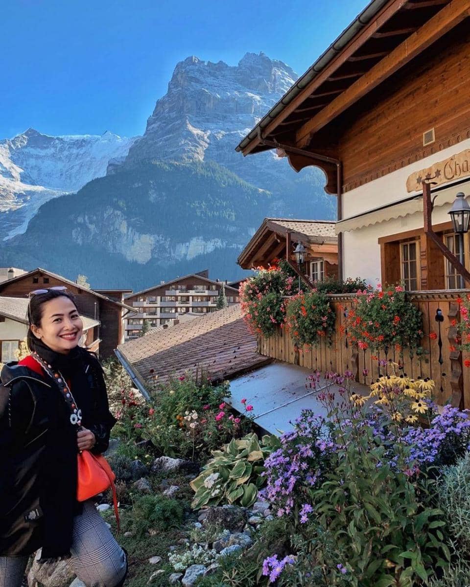 instagram.com/fenirose