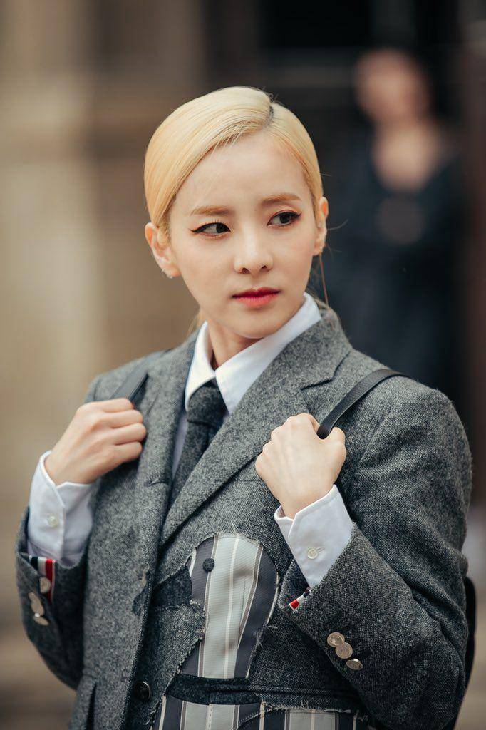 twitter.com/krungy21
