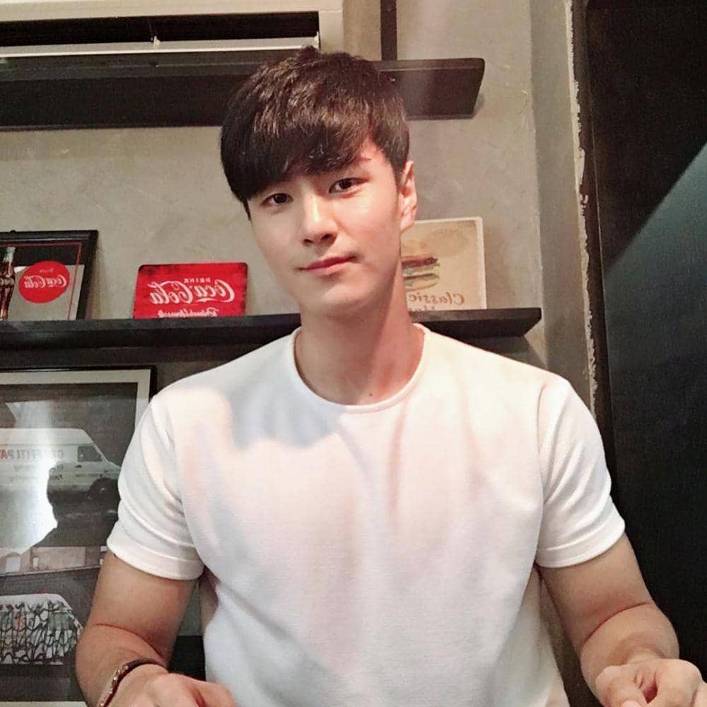 instagram.com/tim_jongwoo