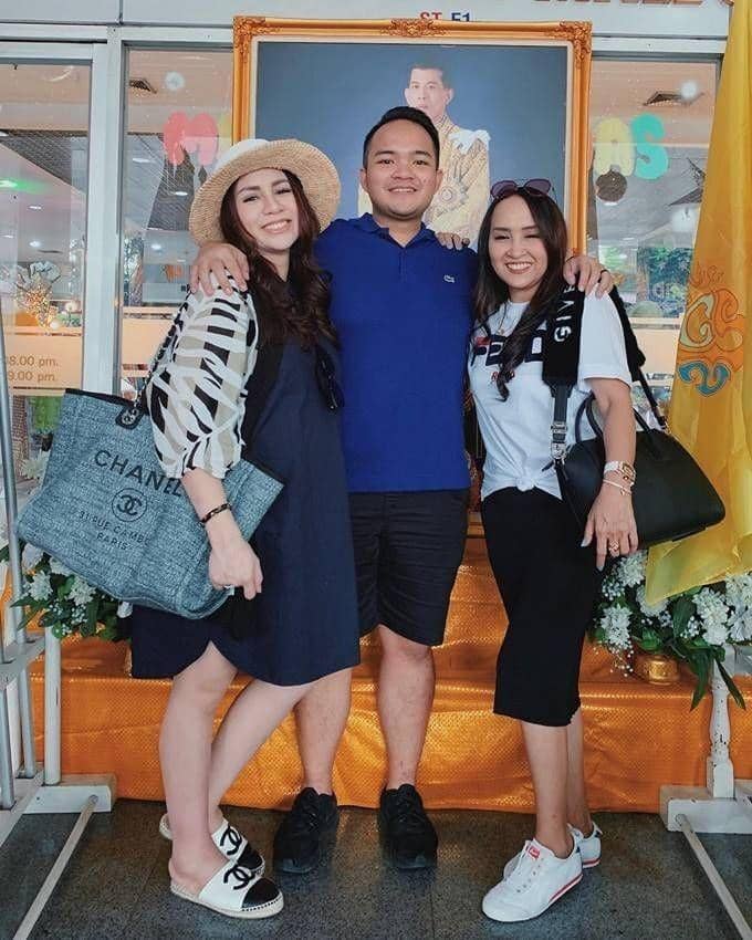 instagram.com/therealmomogeisha