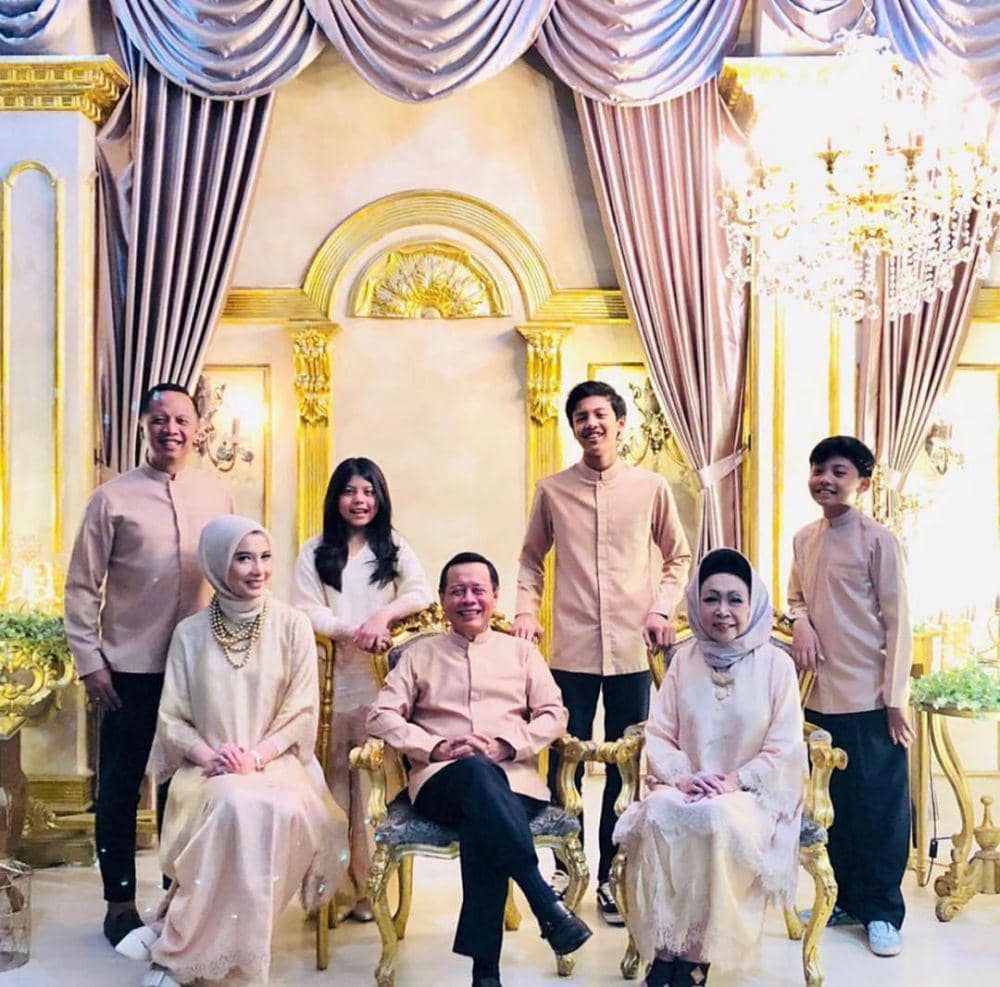 instagram.com/arzetibi