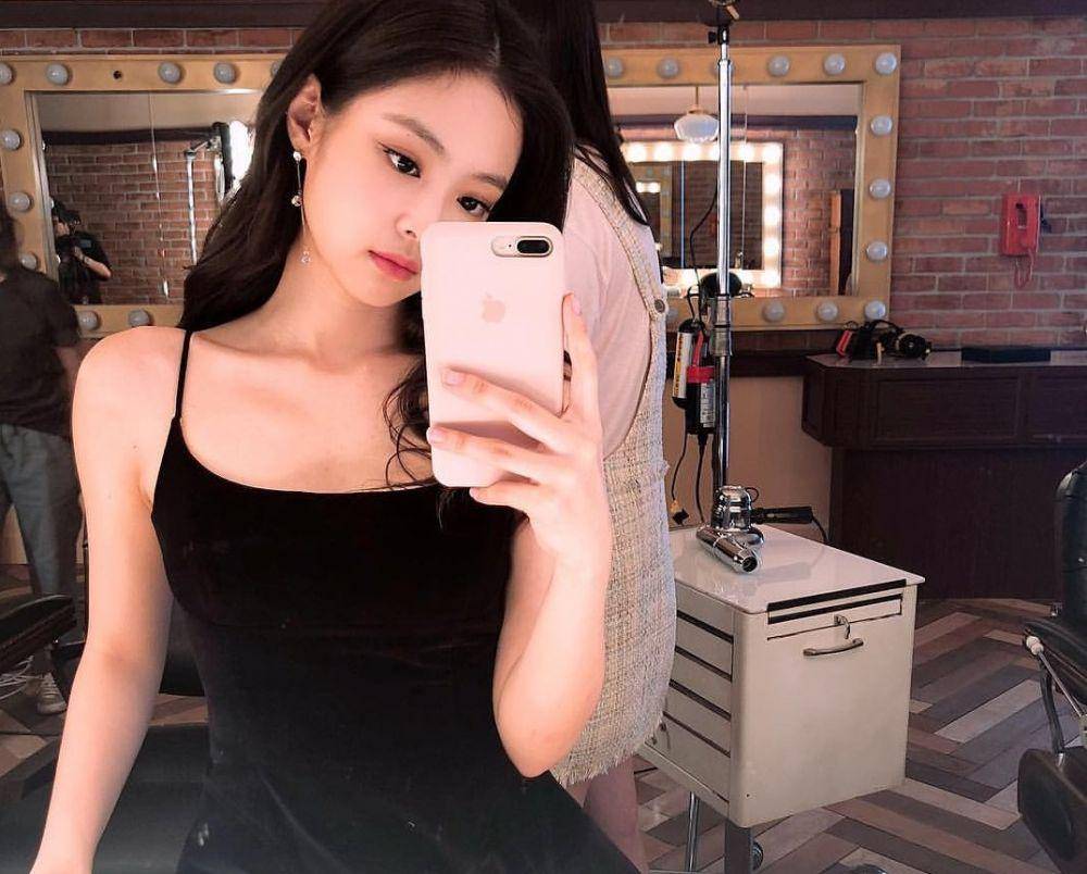 instagram.com/jennierubyjane