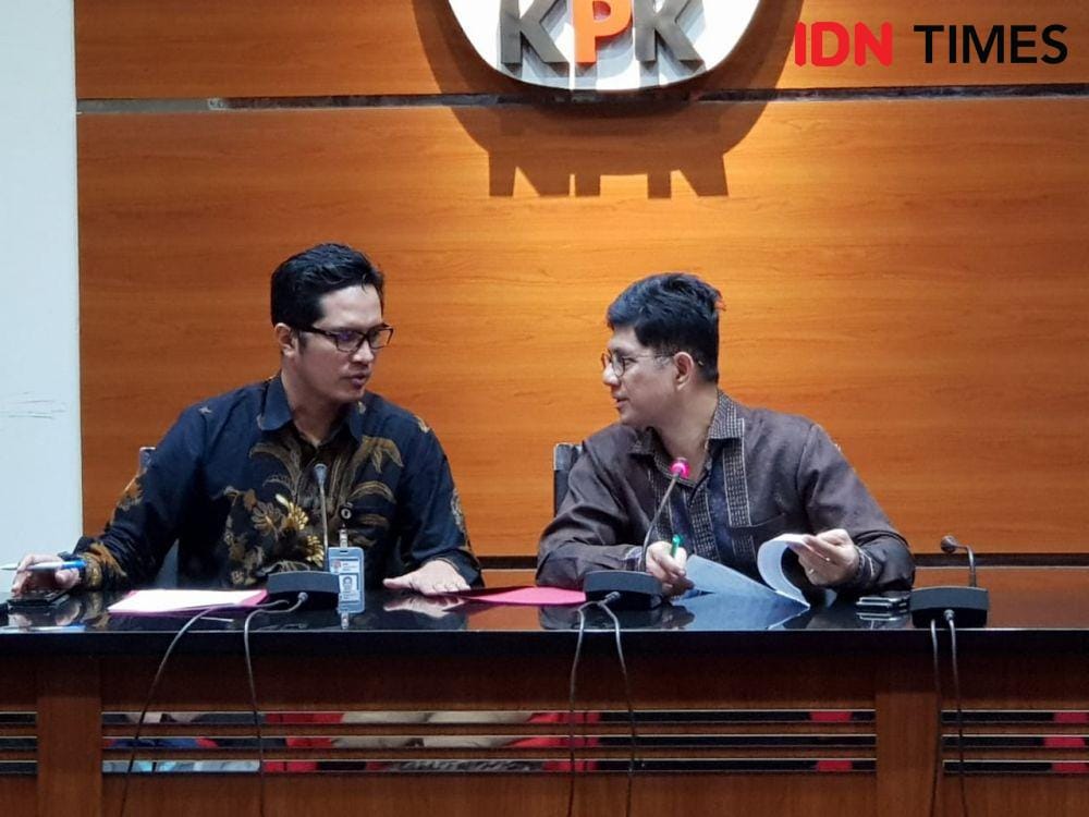 (Jumpa pers Bupati Cirebon) IDN Times/Santi Dewi