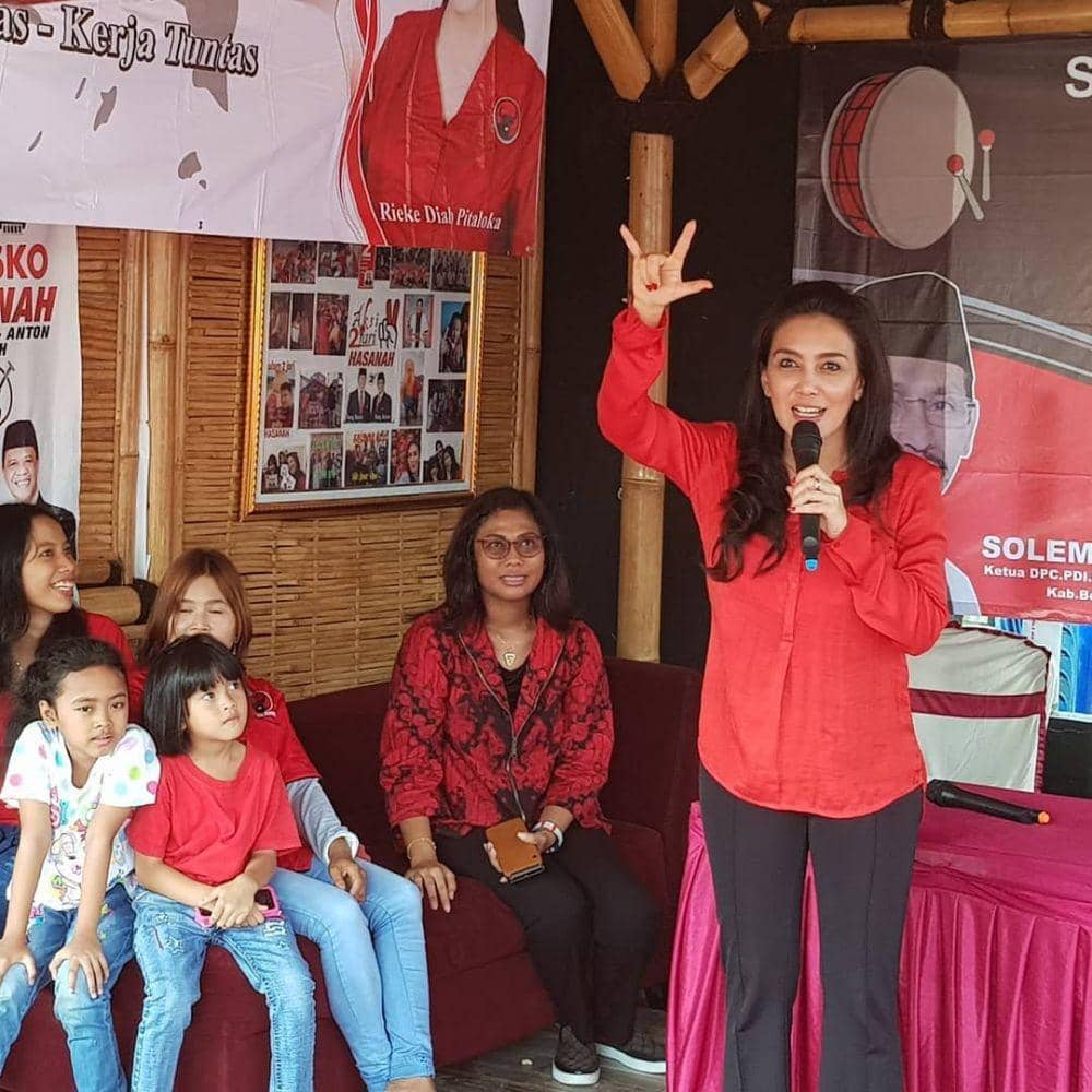 instagram.com/riekediahp