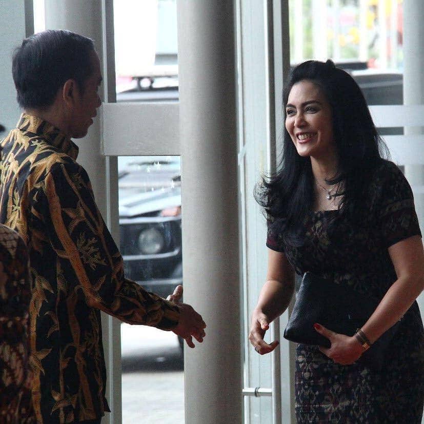 instagram.com/riekediahp