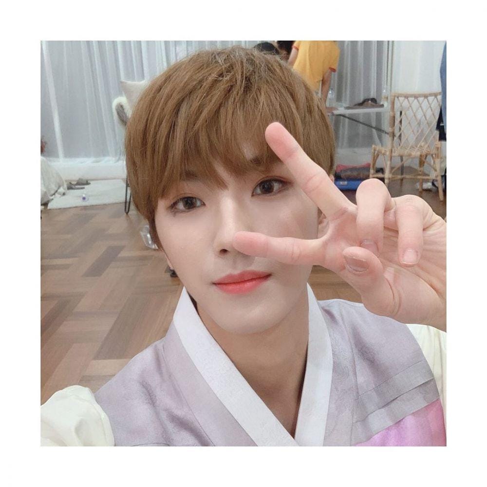 Instagram.com/cix.official