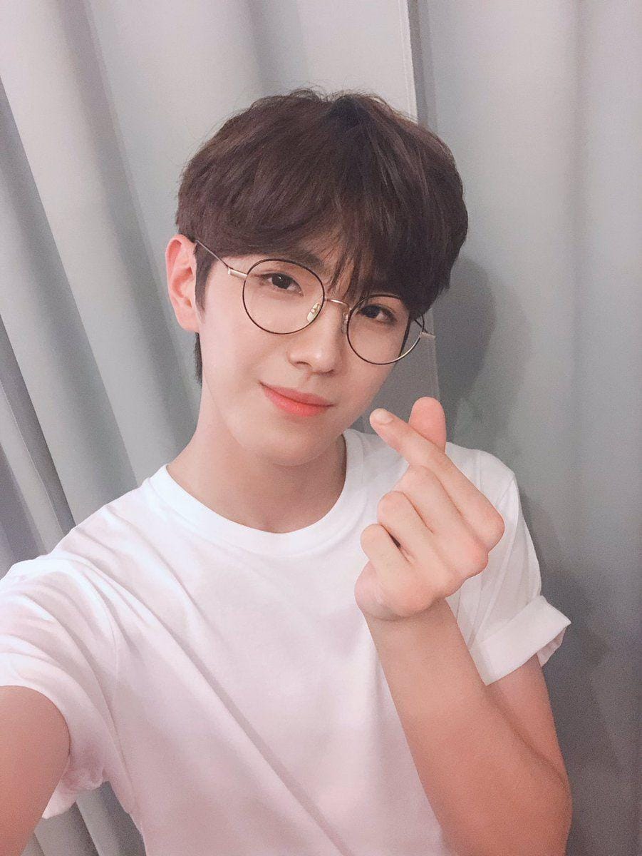 Twitter.com/cix_official