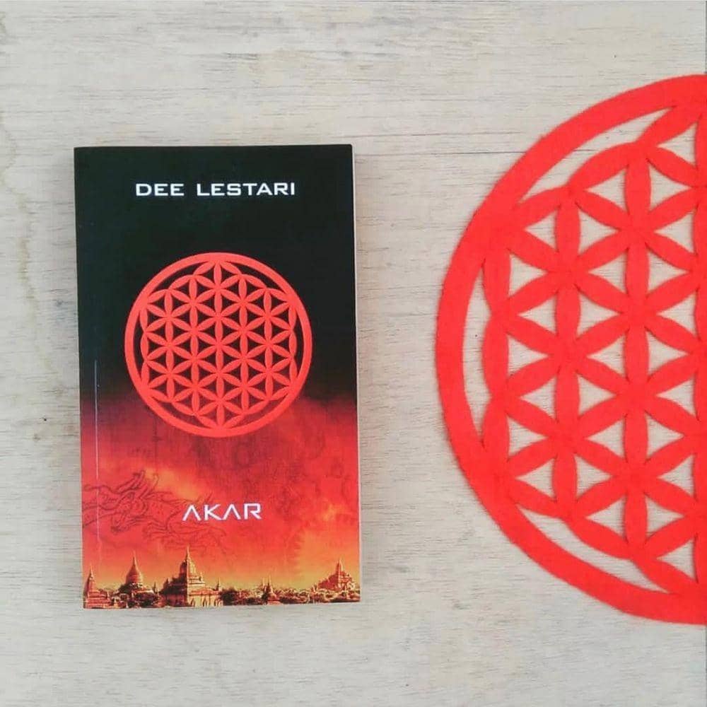 Instagram/addeection