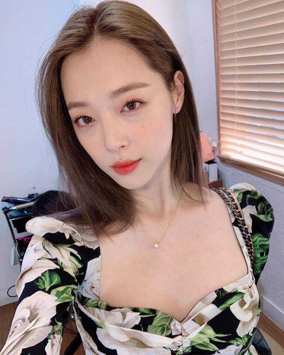 instagram.com/jelly_jilli