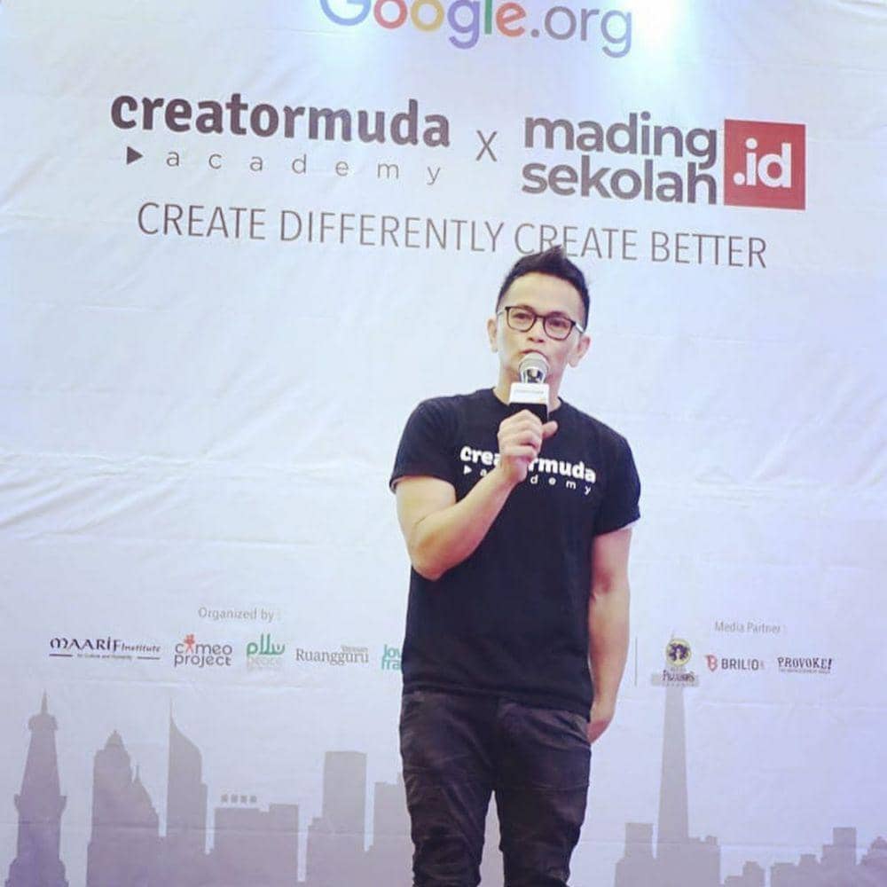 instagram.com/yosimokalu