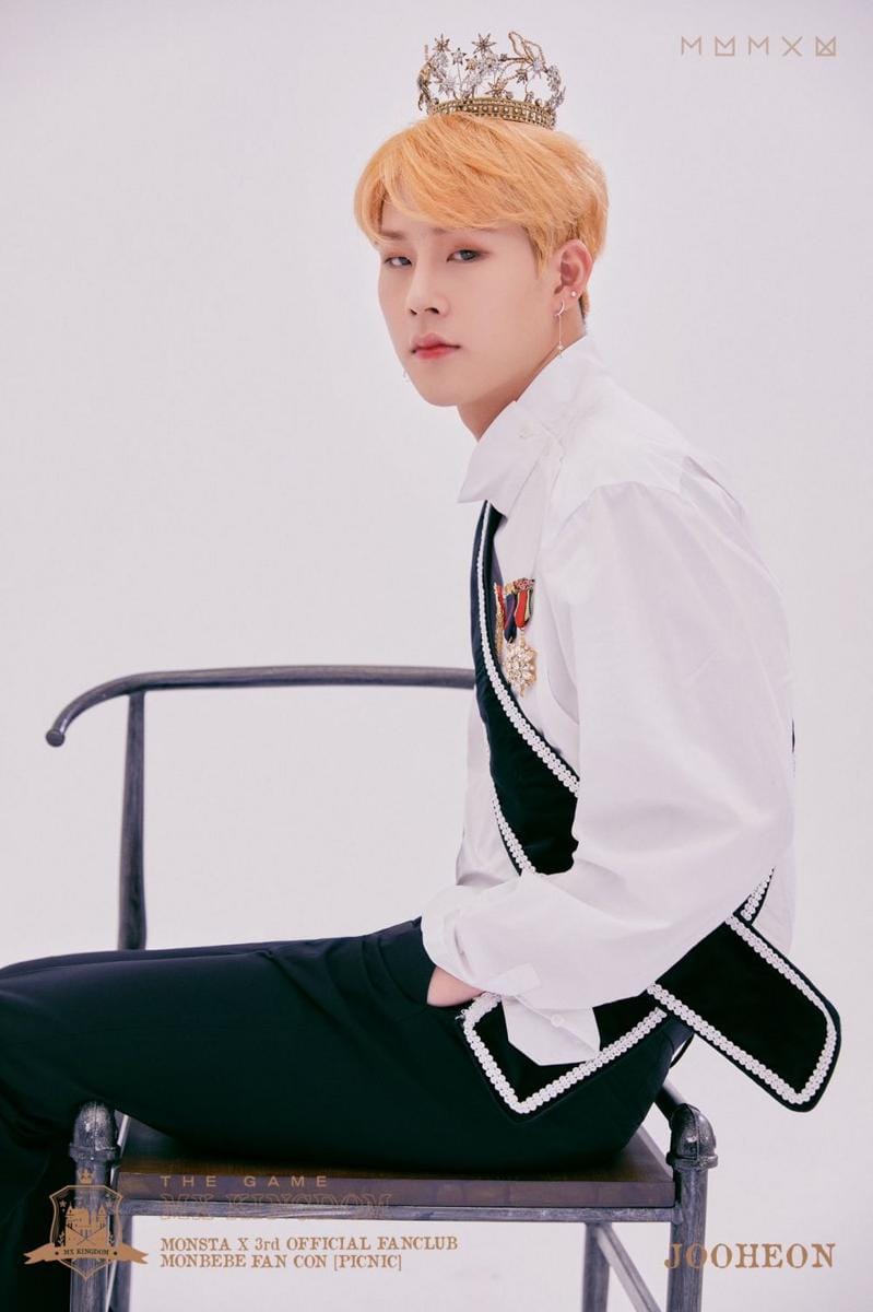 Twitter.com/OfficialMonstaX