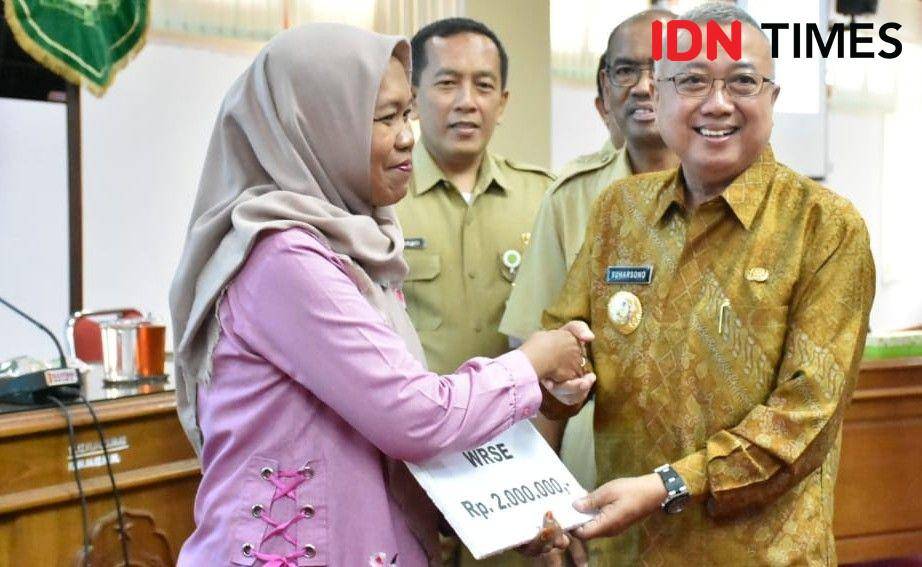 Bupati Bantul Suharsono. IDN Times/Daruwaskita