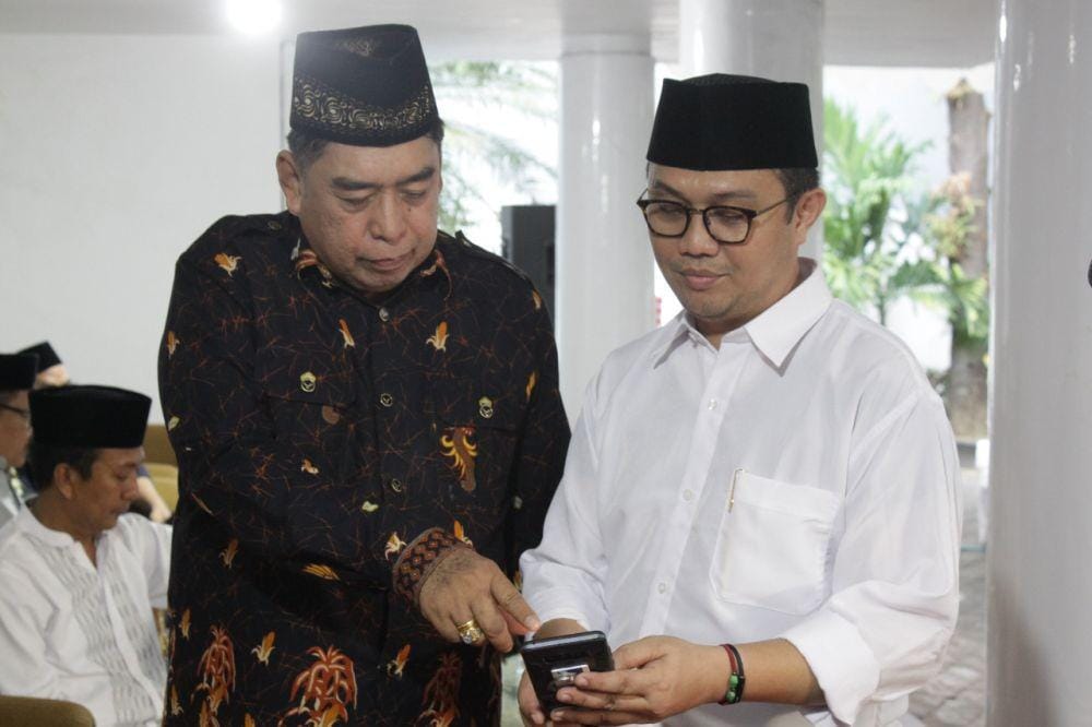 Abdul Hayat Gani (kiri)/sulselprov.go.id