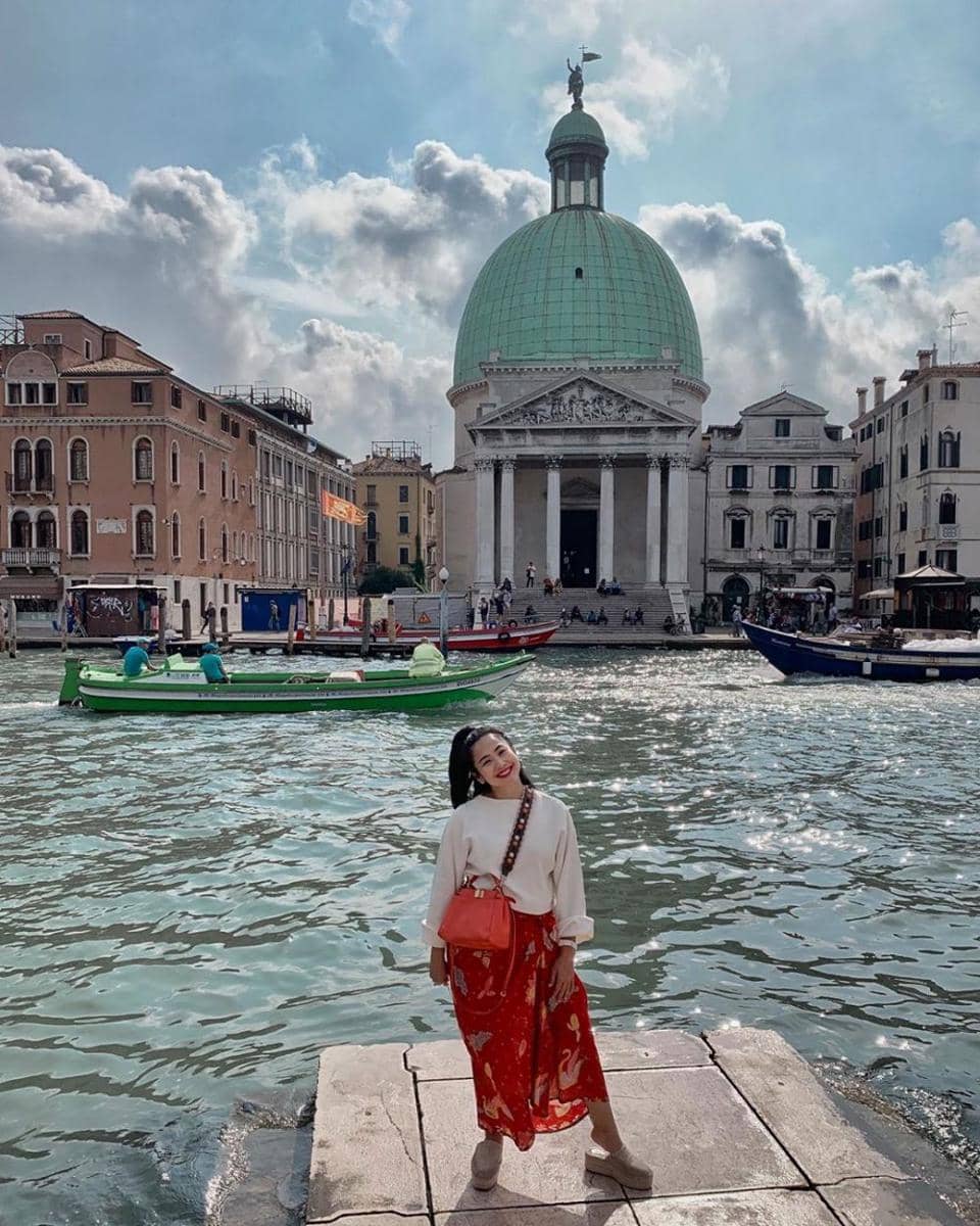 Instagram.com/fenirose