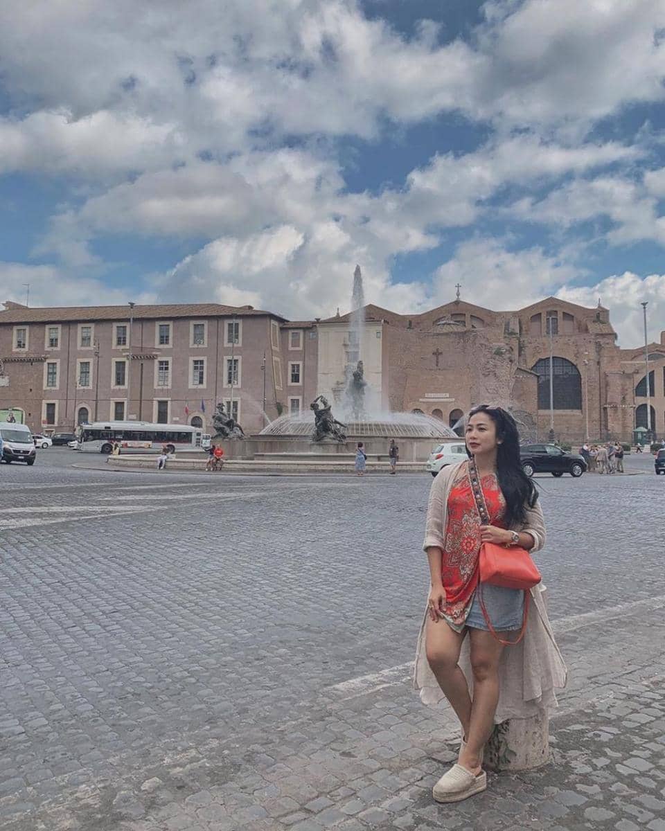 Instagram.com/fenirose