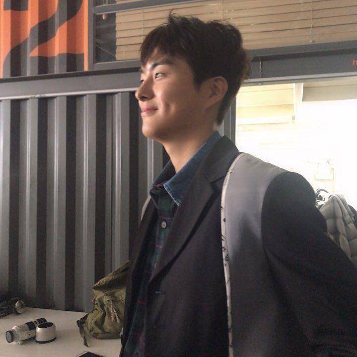 instagram.com/jrjswn