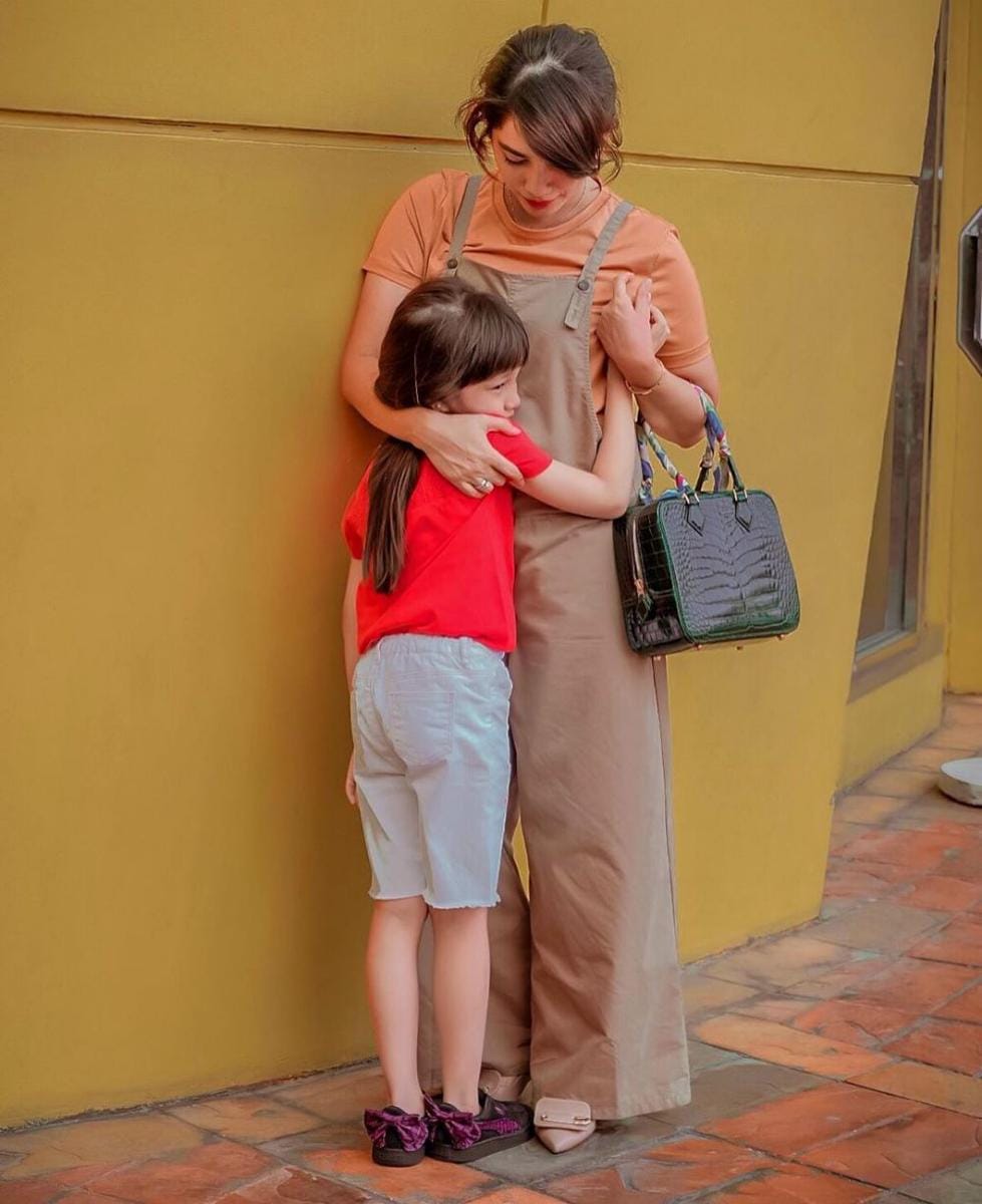 instagram.com/ussypratama